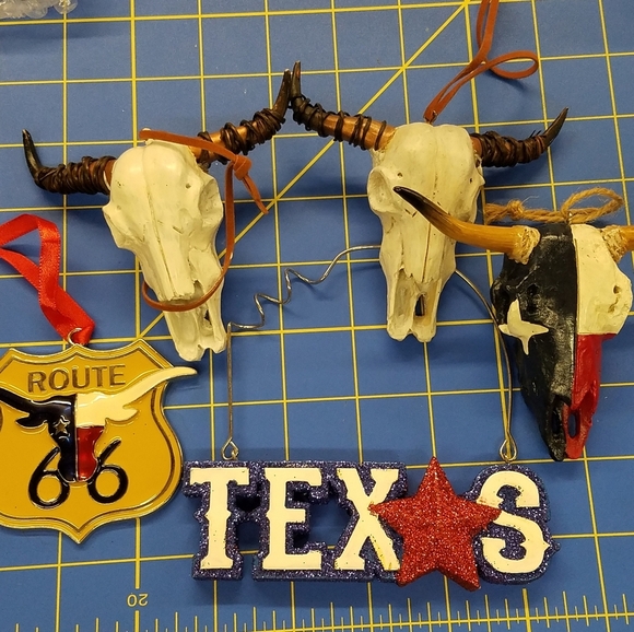 Western Texas Ornaments Set of 5 - Picture 1 of 1